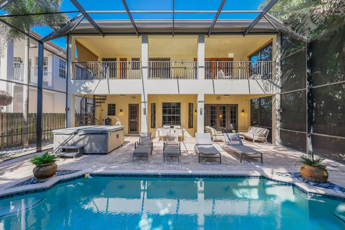 132 NE 21st Court, Wilton Manors, FL 33305 - #1