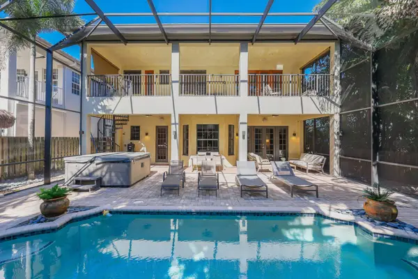 132 NE 21st Court, Wilton Manors, FL 33305