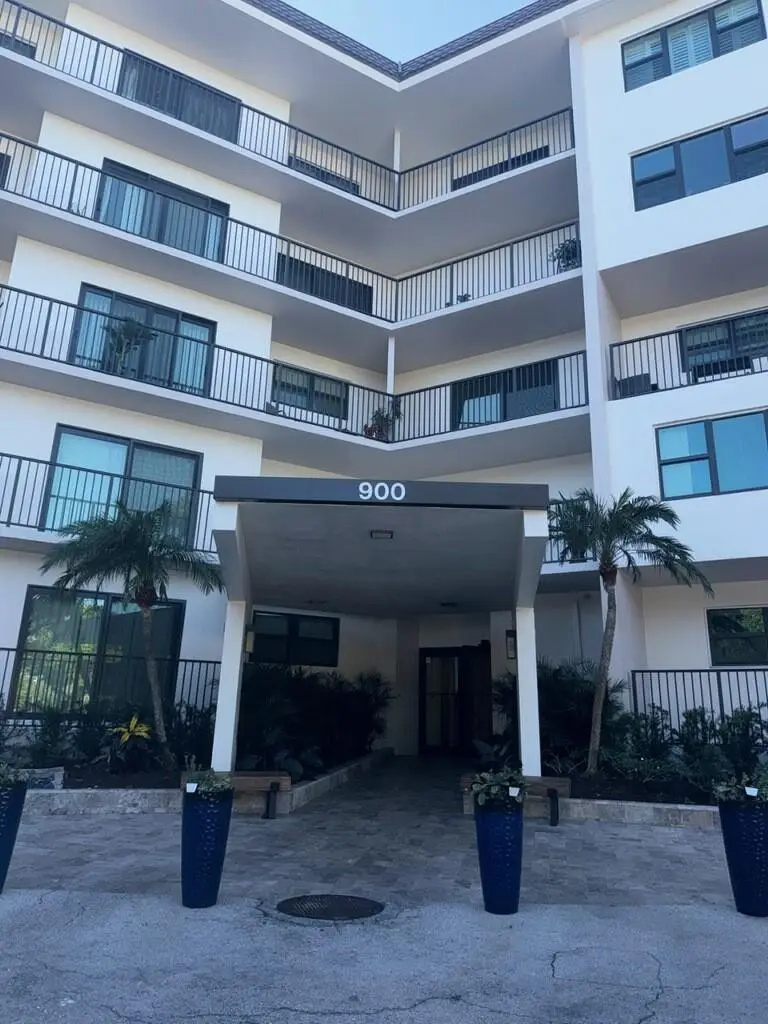 Address Withheld By Seller, Fort Lauderdale, FL 33315 - #2