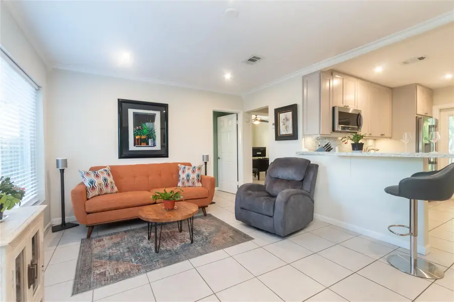 704 NE 14th Place, Fort Lauderdale, FL 33304 - #3