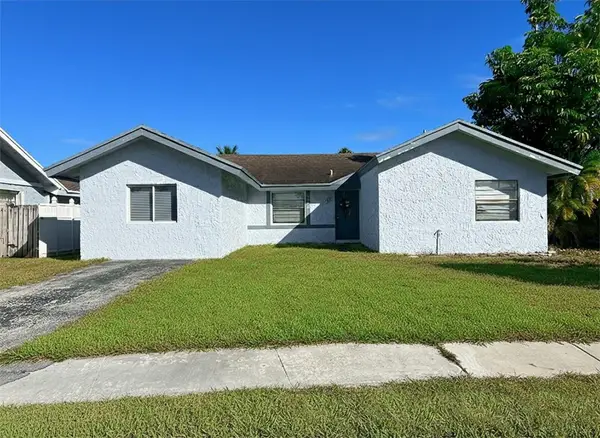 8205 SW 12th Place, North Lauderdale, FL 33068