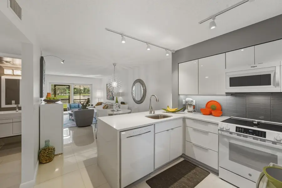 2226 N Cypress Bend Drive #102, Pompano Beach, FL 33069 - #2