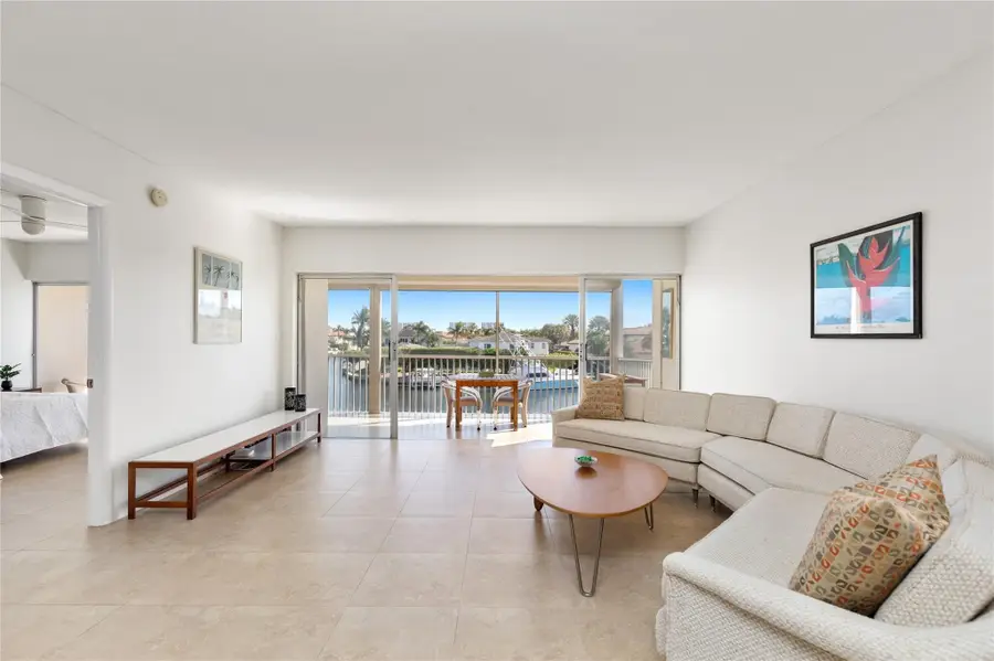 390 N Federal Highway #301, Deerfield Beach, FL 33441 - #2