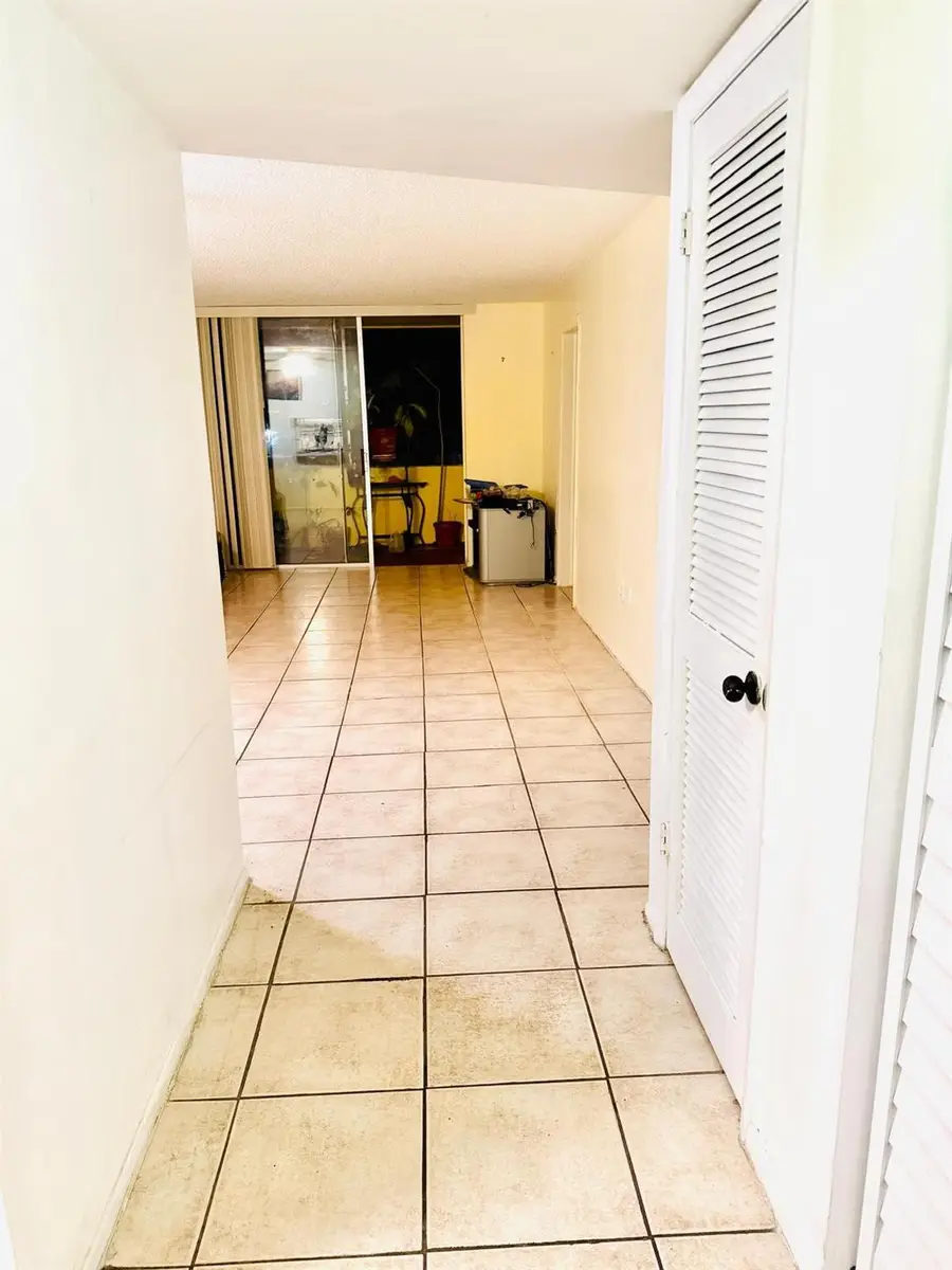 8460 Sunrise Lakes Boulevard #202, Sunrise, FL 33322 - #2