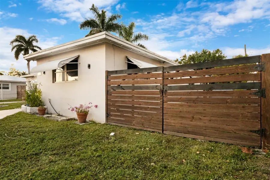 3105 Hollywood Boulevard, Hollywood, FL 33021 - #3