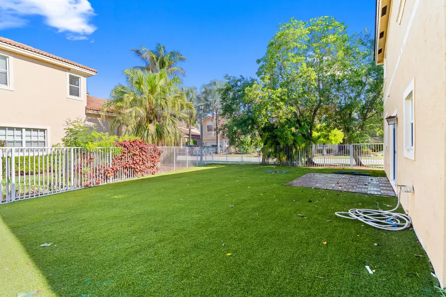 904 NW 126th Avenue, Coral Springs, FL 33071 - #3