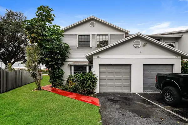 164 NW 106th Terrace #164, Pembroke Pines, FL 33026