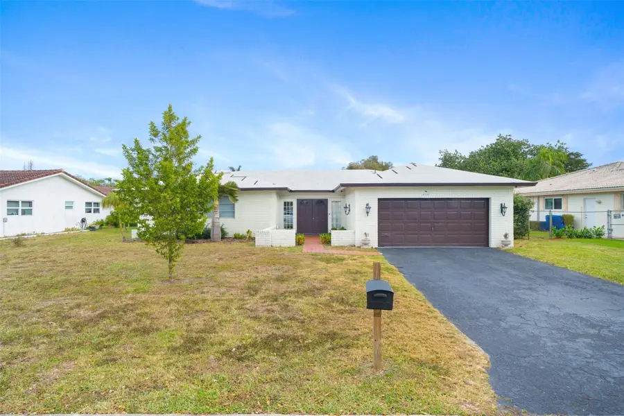 4221 NW 107th Avenue, Coral Springs, FL 33065 - #2