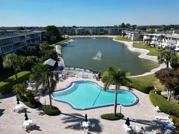 2534 Garden Drive #107, Lake Worth, FL 33461