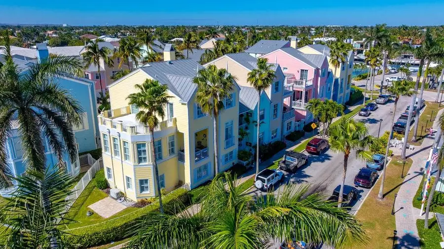 2825 Marina Circle #2825, Lighthouse Point, FL 33064 - #2