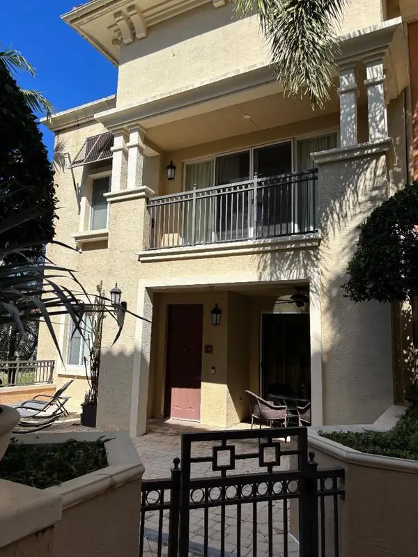 2955 NW 126 Avenue #219-5, Sunrise, FL 33323