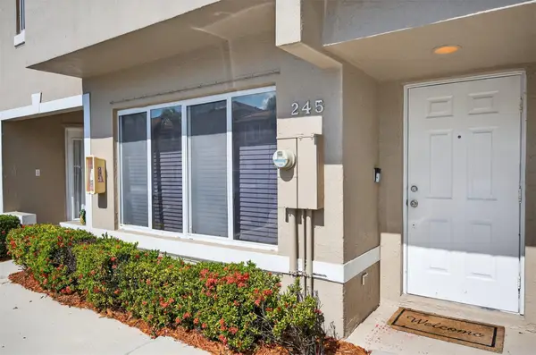 245 Riviera Circle #245, Weston, FL 33326