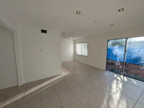 2142 NW 57th Avenue #14-A, Fort Lauderdale, FL 33313