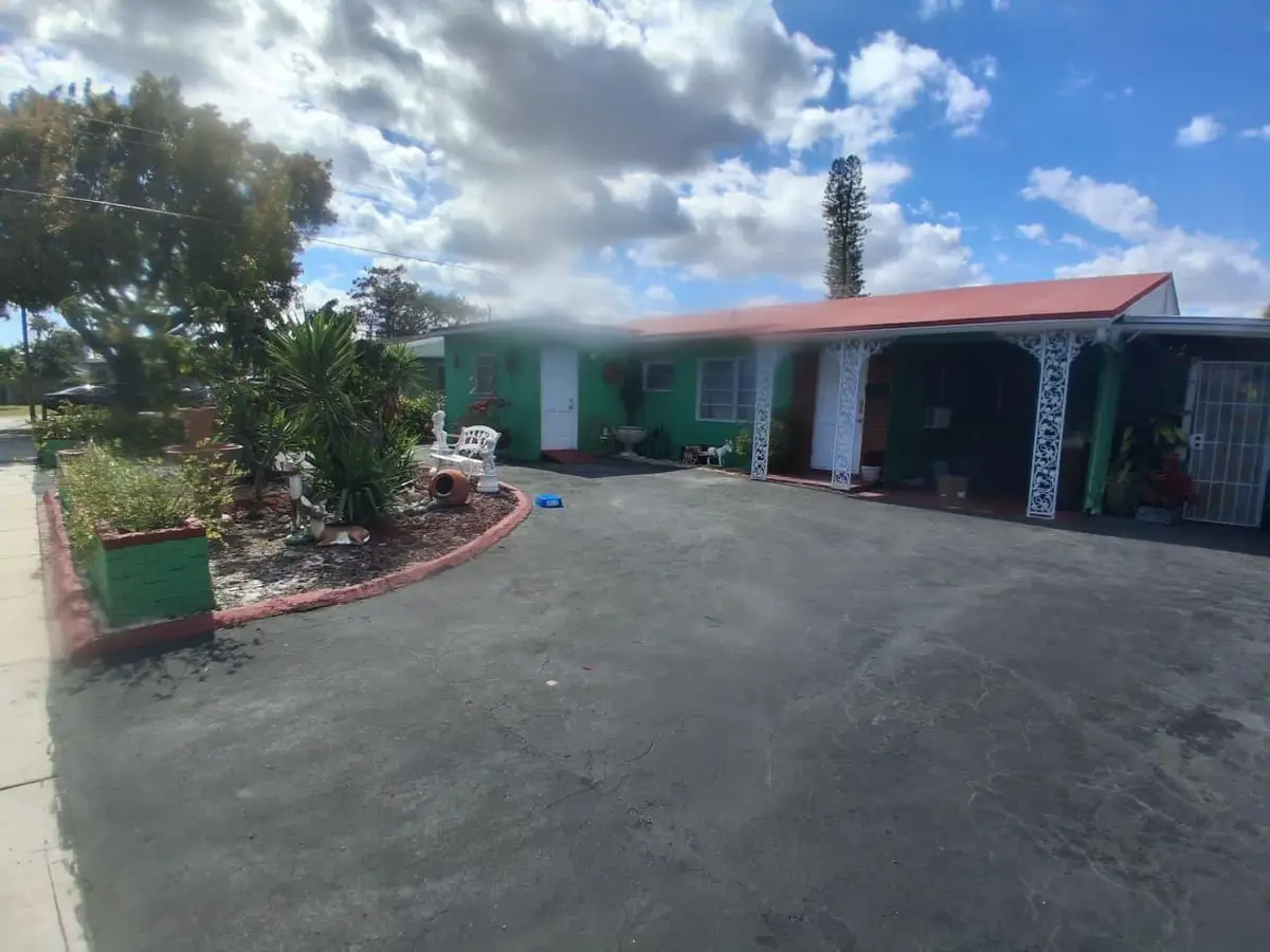 6031 NE 7th Avenue, Oakland Park, FL 33334 - #1