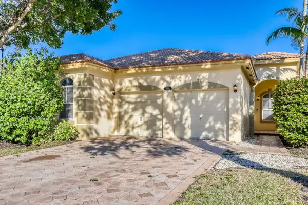 10566 Galleria Street, Wellington, FL 33414