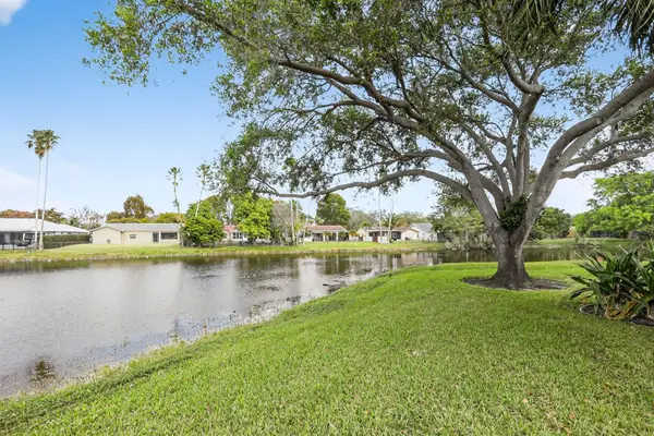 11477 NW 39th Court #307-1, Coral Springs, FL 33065