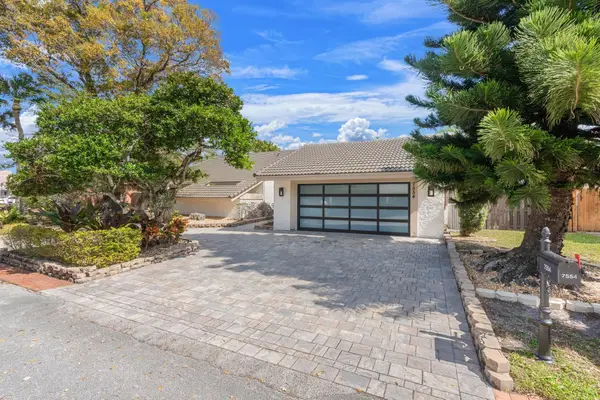 7554 Black Olive Avenue, Tamarac, FL 33321