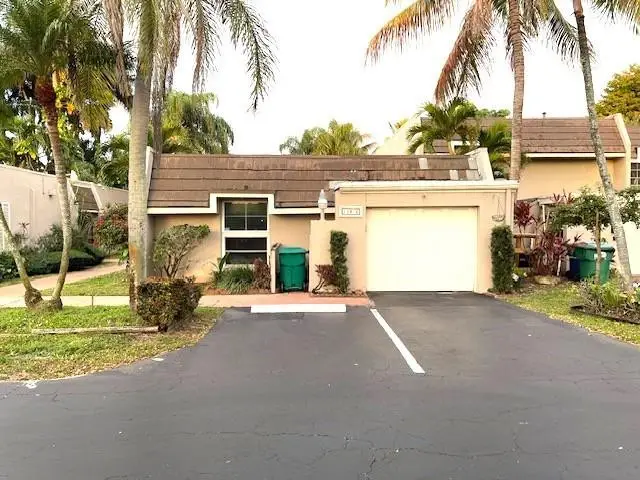 19816 Bobolink Drive, Hialeah, FL 33015 - #2