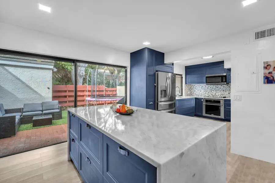 3904 Parkside Lane, Hollywood, FL 33021 - #2