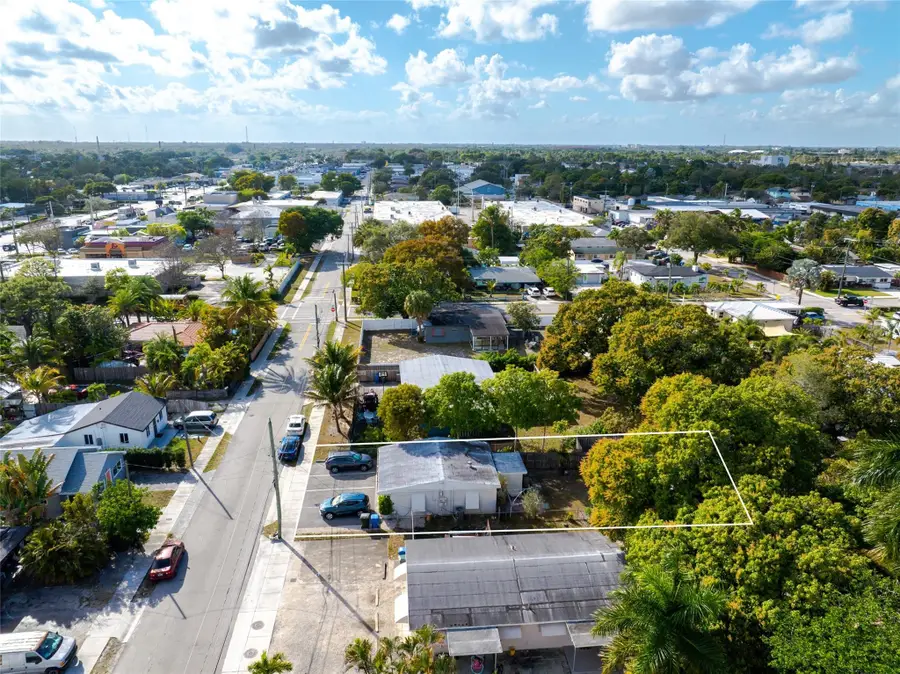 659 NE 32nd Street, Oakland Park, FL 33334 - #2