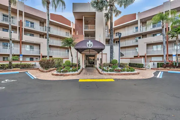 7593 Granville Drive #411, Tamarac, FL 33321