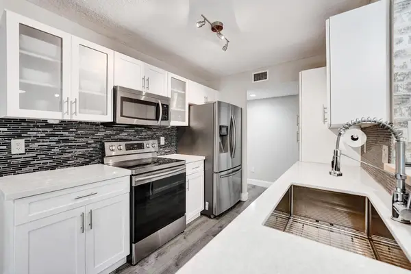 9280 NW 9th Court #9280, Plantation, FL 33324