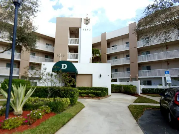 9563 Weldon Circle #D110, Tamarac, FL 33321