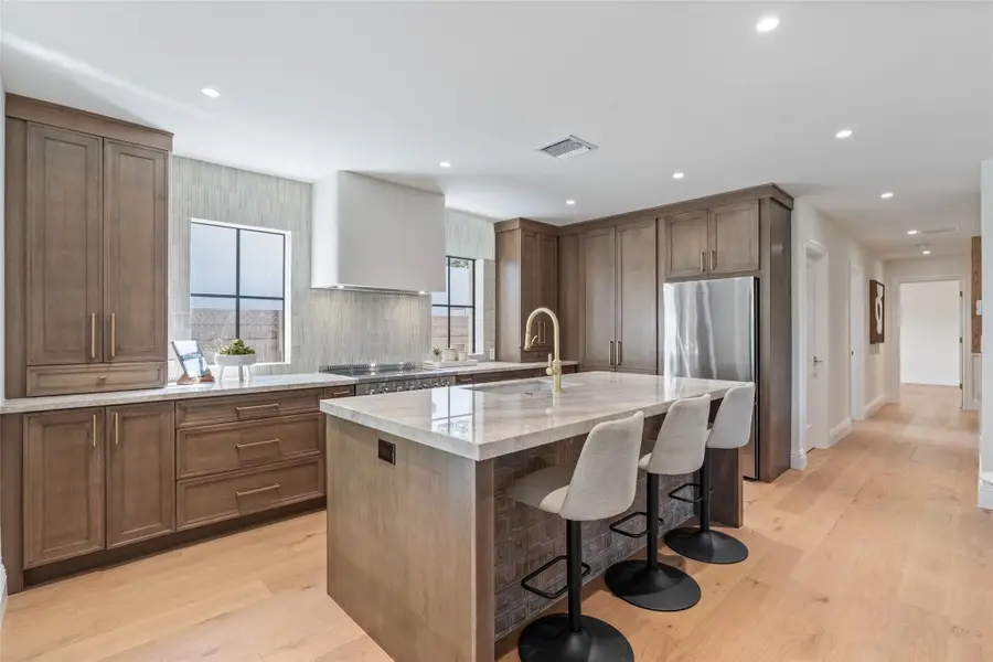 2100 Lake Avenue, West Palm Beach, FL 33401 - #2