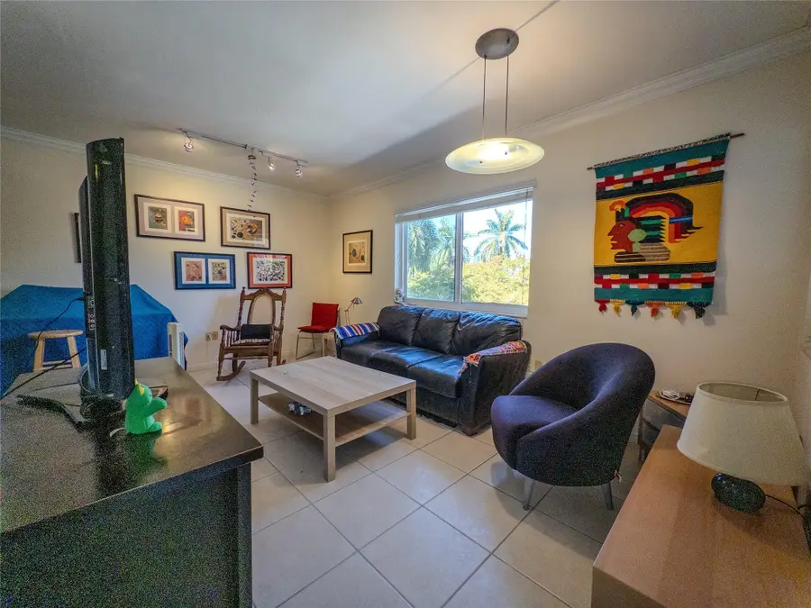 2430 NE 135th Street #302, North Miami, FL 33181 - #3