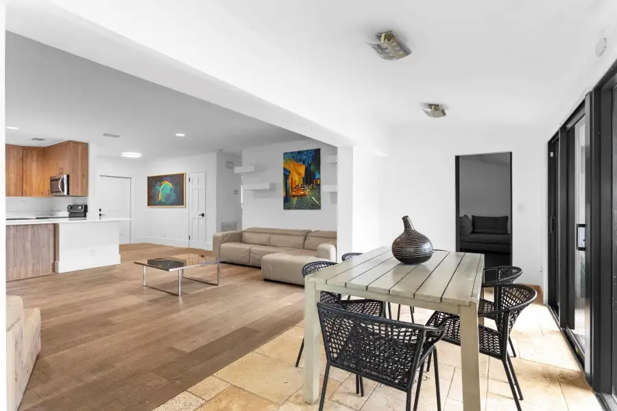 715 NE 25th Avenue, Pompano Beach, FL 33062 - #2