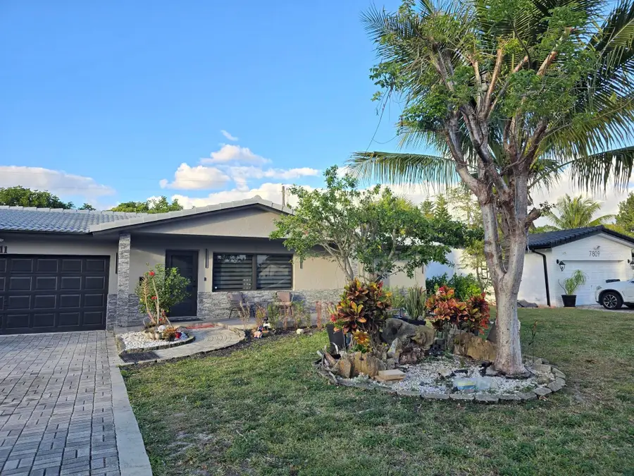 7811 NW 40th Court, Coral Springs, FL 33065 - #2