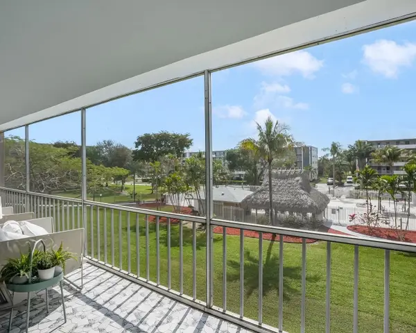 4700 Washington Street #301, Hollywood, FL 33021
