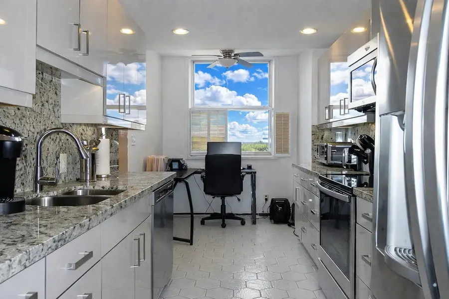 4330 Hillcrest Drive #420, Hollywood, FL 33021 - #3