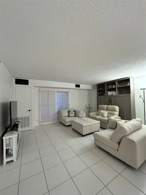 3215 S Ocean Boulevard #703, Boca Raton, FL 33487