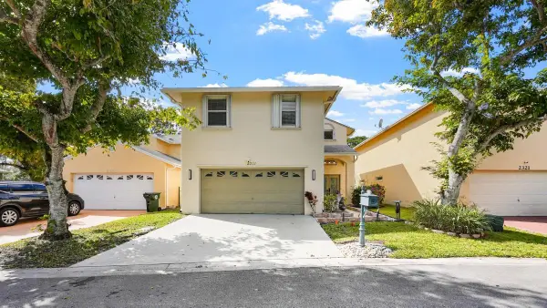 2311 NW 39th Terrace, Coconut Creek, FL 33066