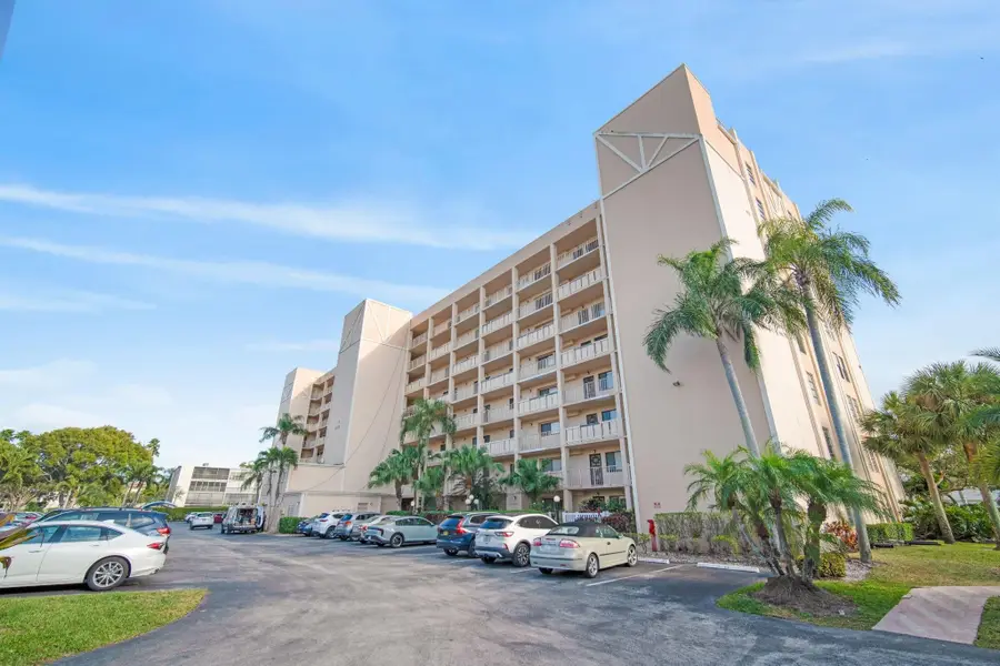 6866 Huntington Lane #304, Delray Beach, FL 33446 - #3