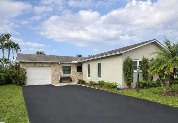 7203 Pine Manor Drive, Lake Worth, FL 33467