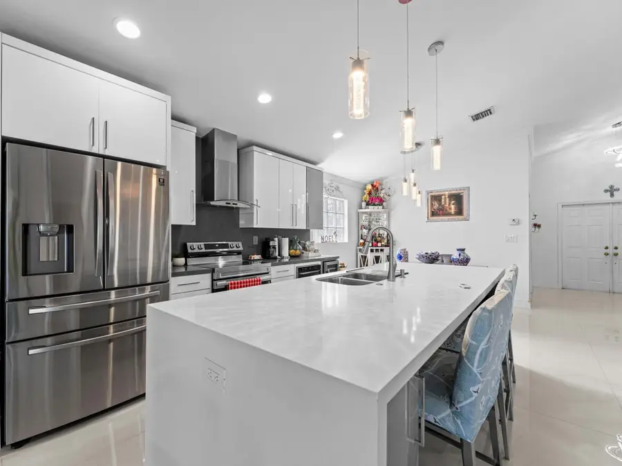 Address Withheld By Seller, Pembroke Pines, FL 33029 - #2