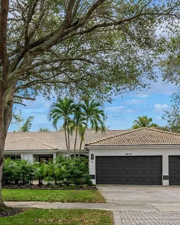 3610 Washington Lane, Hollywood, FL 33026