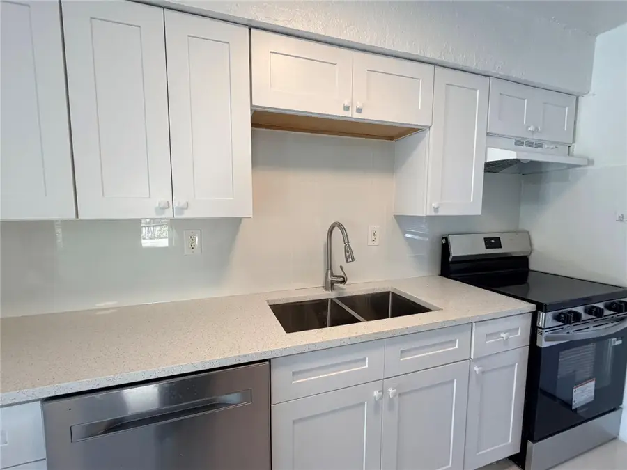 1536 NE 27th Street, Lighthouse Point, FL 33064 - #3