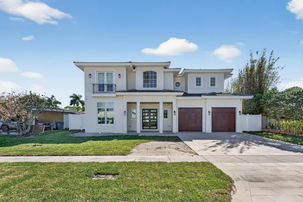 310 SE 9 Court, Pompano Beach, FL 33060