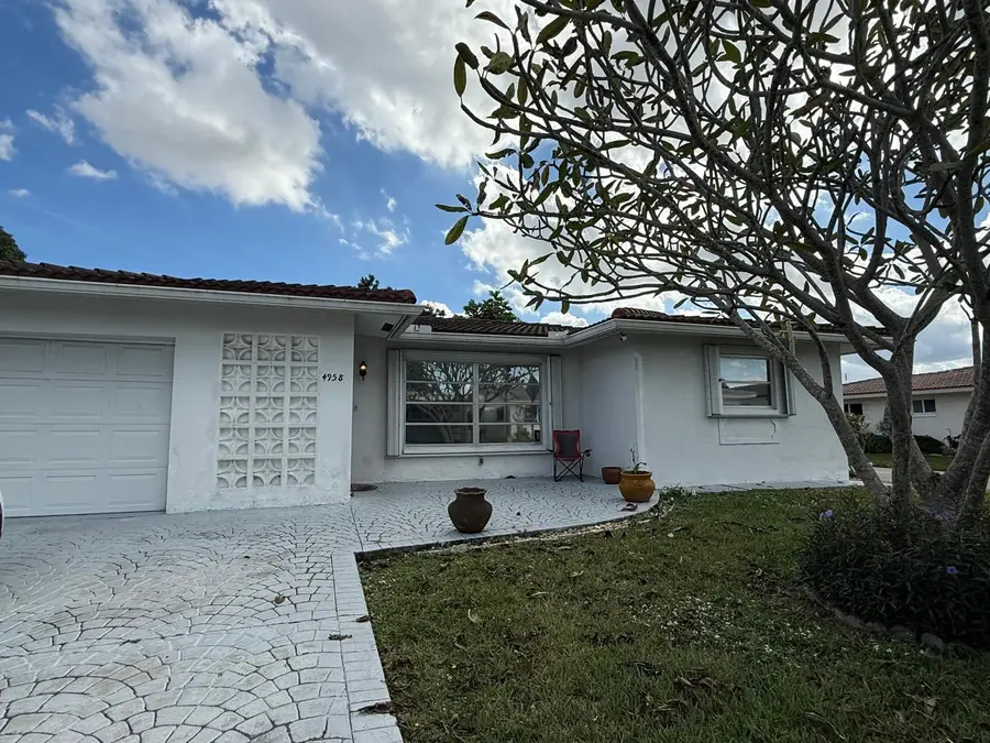 4958 NW 48th Avenue, Tamarac, FL 33319 - #2