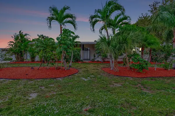7184 SE Redbird Circle, Hobe Sound, FL 33455