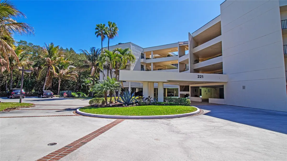 221 NE Plantation Road #213, Stuart, FL 34996 - #1