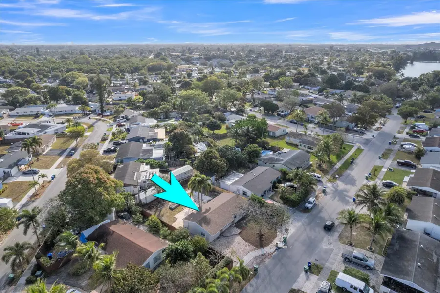 2132 SW 50th Avenue, Fort Lauderdale, FL 33317 - #3