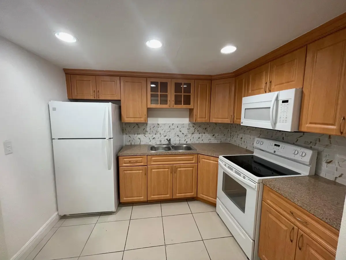 9365 Fontainebleau Boulevard #E117, Miami, FL 33172 - #1