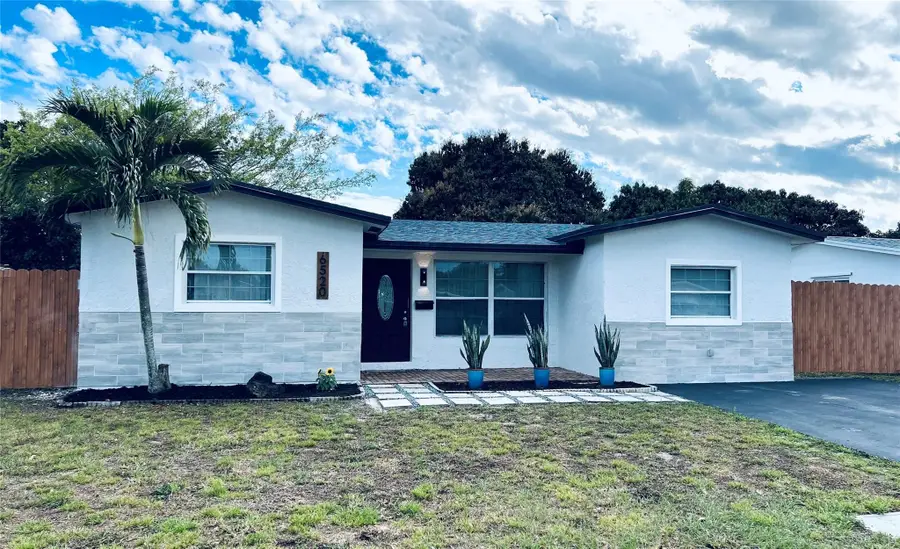 6520 Kimberly Boulevard, North Lauderdale, FL 33068 - #2