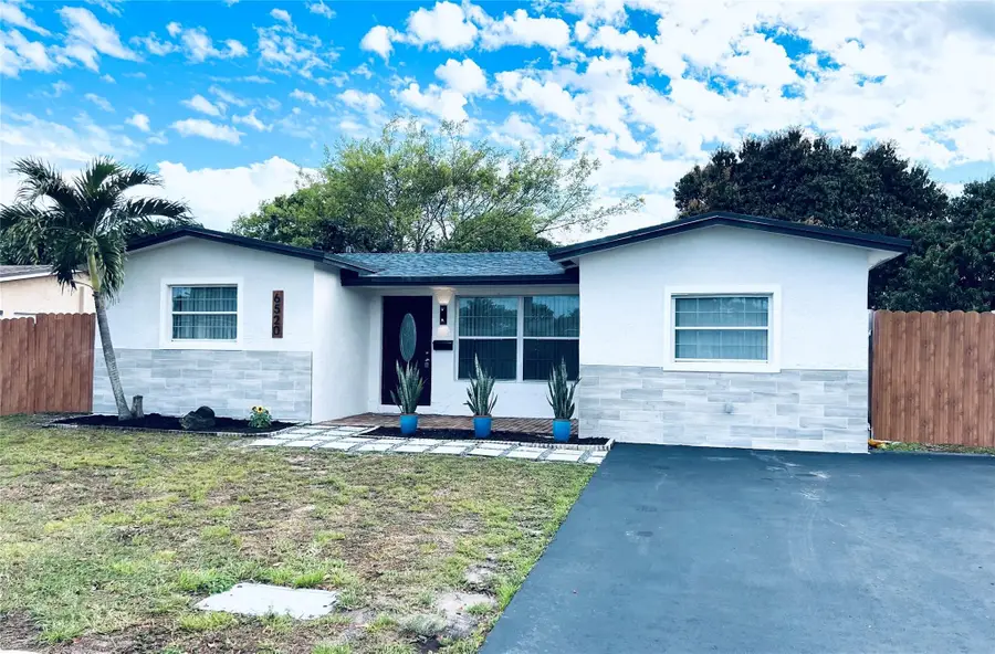 6520 Kimberly Boulevard, North Lauderdale, FL 33068 - #3