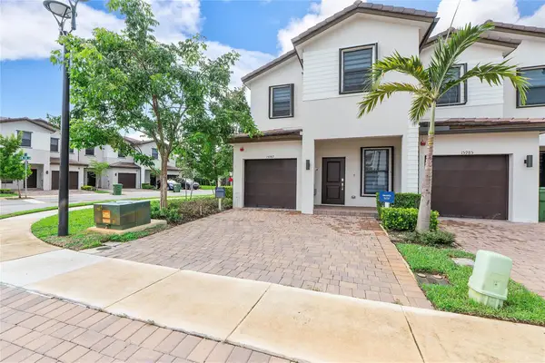 15987 SW 2nd Place #1, Pembroke Pines, FL 33027