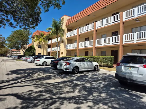 8891 Sunrise Lakes Boulevard #111, Sunrise, FL 33322